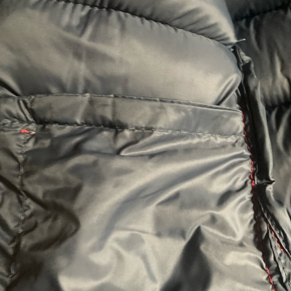 Urban Republic nylon, Packable Puffer Jacket, Size 5/6 Red NWT WARM. - Picture 10 of 10